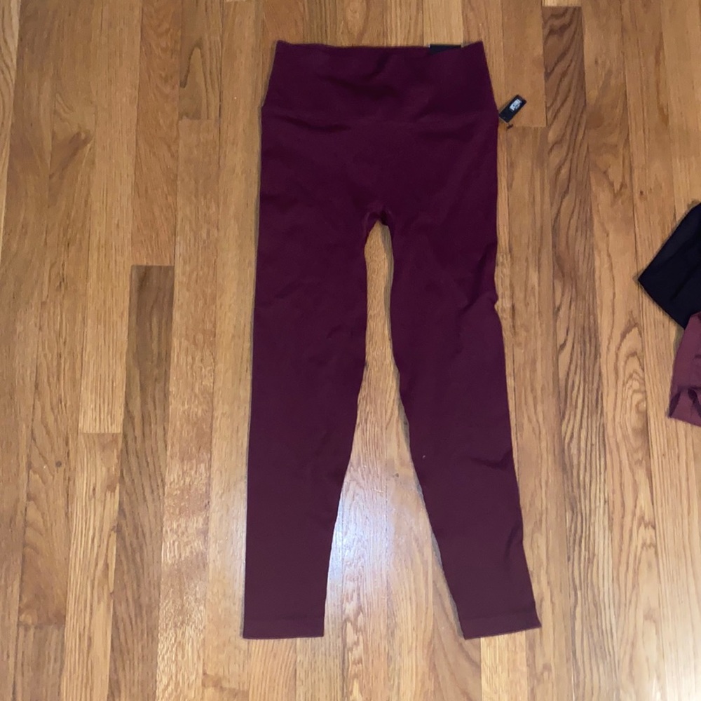 Victorias Secret Sport Leggings-Size M-NWT
